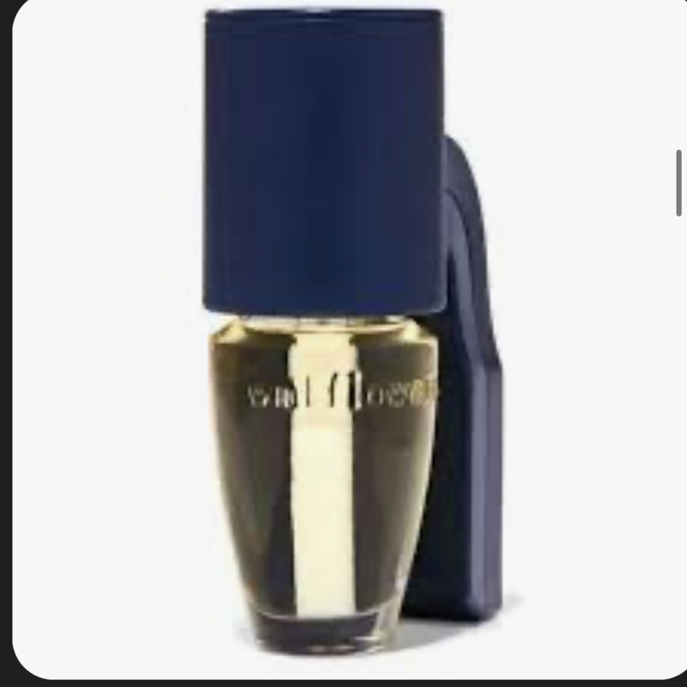 Bath & Body Works Wallflowers Scent Control Navy Plug-in
